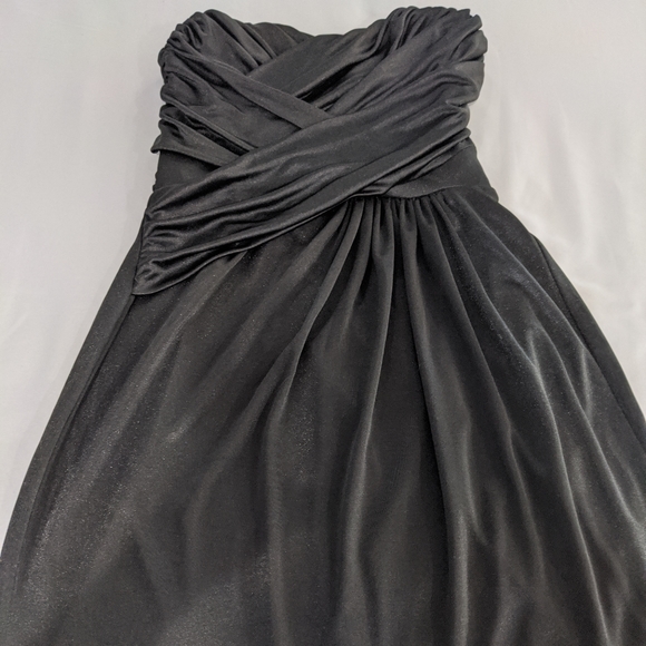 Dress - Picture 4 of 4